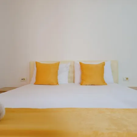 Adi-vera * Sarande